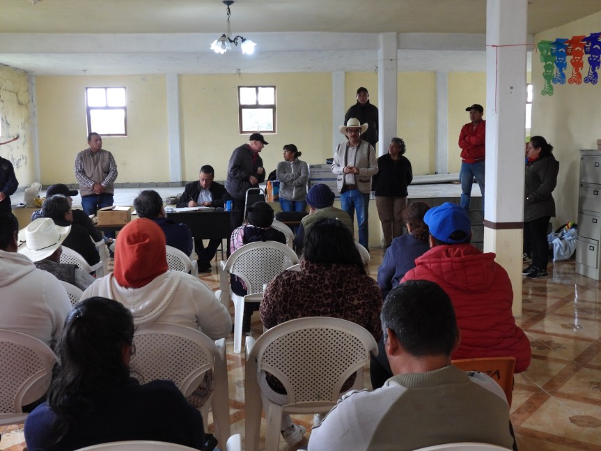 Presidente Municipal de Yauhquemehcan, David Vega Terrazas, participa en Asamblea Informativa de Entrega-Recepción en Barrio de&nbsp;Atencingo