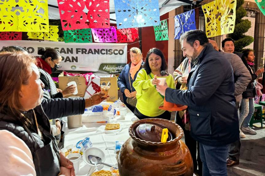 ÉXITO TOTAL EN EL PRIMER TIANGUIS TURÍSTICO COMUNITARIO “POR AMOR A&nbsp;HUAMANTLA”