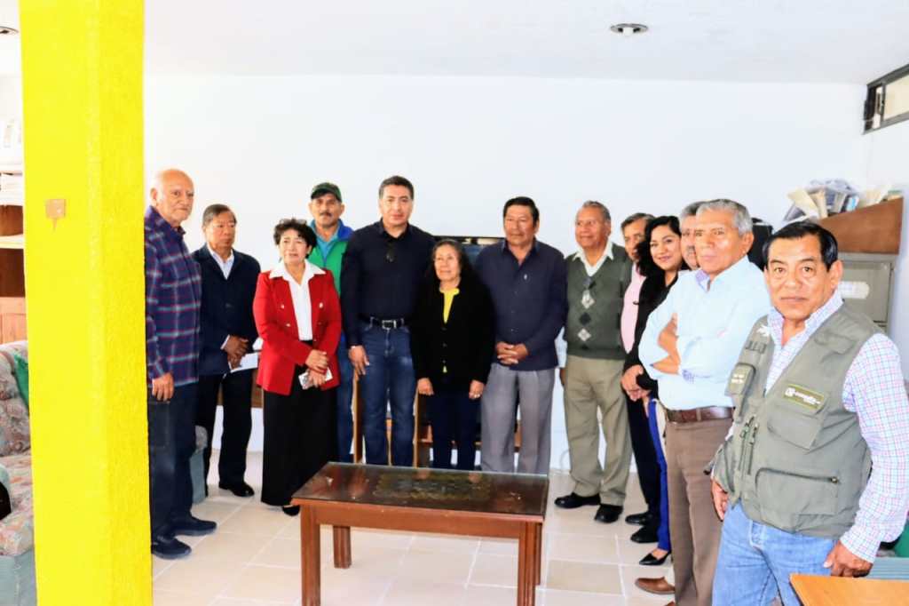 Con mucho éxito sigue avanzando la #PlanillaVerde encabezada por el Mtro. #EdénTapiaMejía, en busca de la intención del voto para renovar la dirigencia de la #Sección55 del Sindicato Nacional de Trabajadores de la Educación (#SNTE).