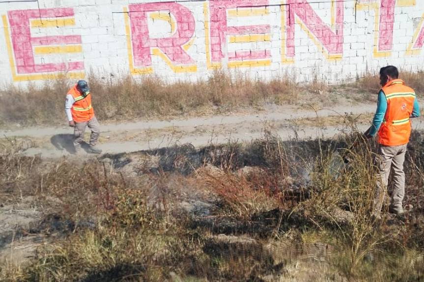 PROTECCIÓN CIVIL DE HUAMANTLA SOFOCA INCENDIO EN&nbsp;PASTIZAL