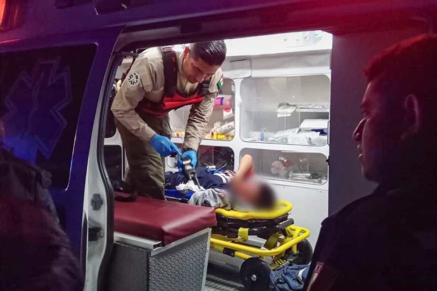 PROTECCIÓN CIVIL DE HUAMANTLA ATIENDE A DOS MENORES LESIONADOS TRAS ACCIDENTE&nbsp;VEHICULAR