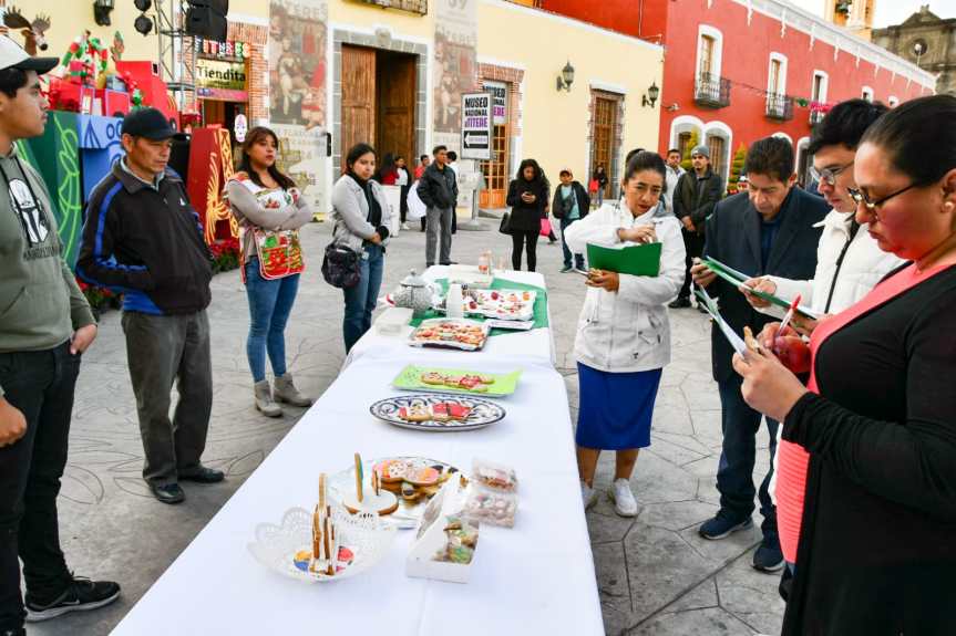AYUNTAMIENTO DE HUAMANTLA CELEBRA LA NAVIDAD CON CONCURSO DE GALLETAS DE&nbsp;JENGIBRE