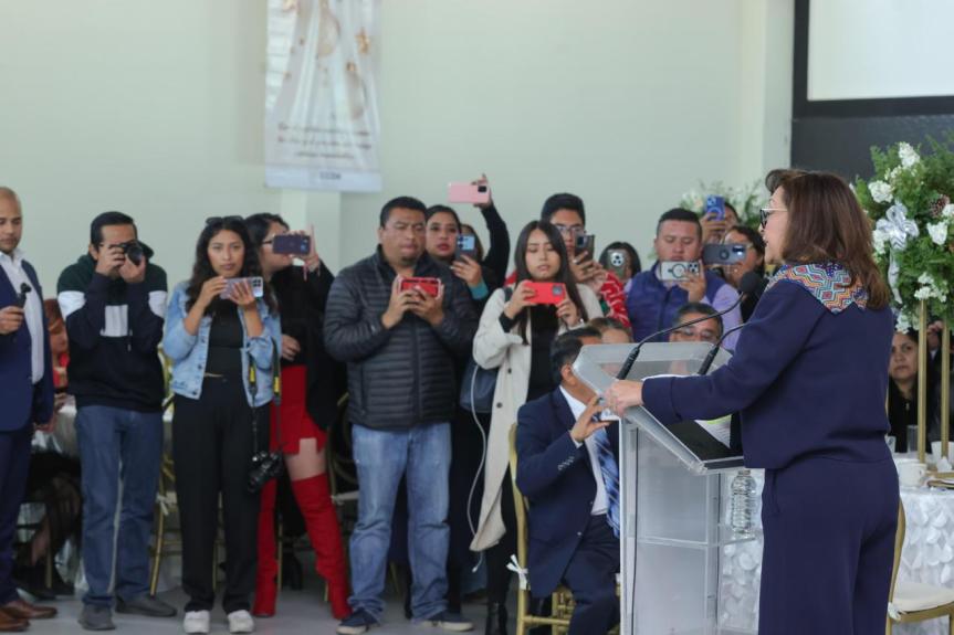 DESTACA GOBERNADORA LABOR DE LOS MEDIOS DE COMUNICACIÓN PARA DIFUNDIR ACCIONES A FAVOR DE LOS&nbsp;TLAXCALTECAS