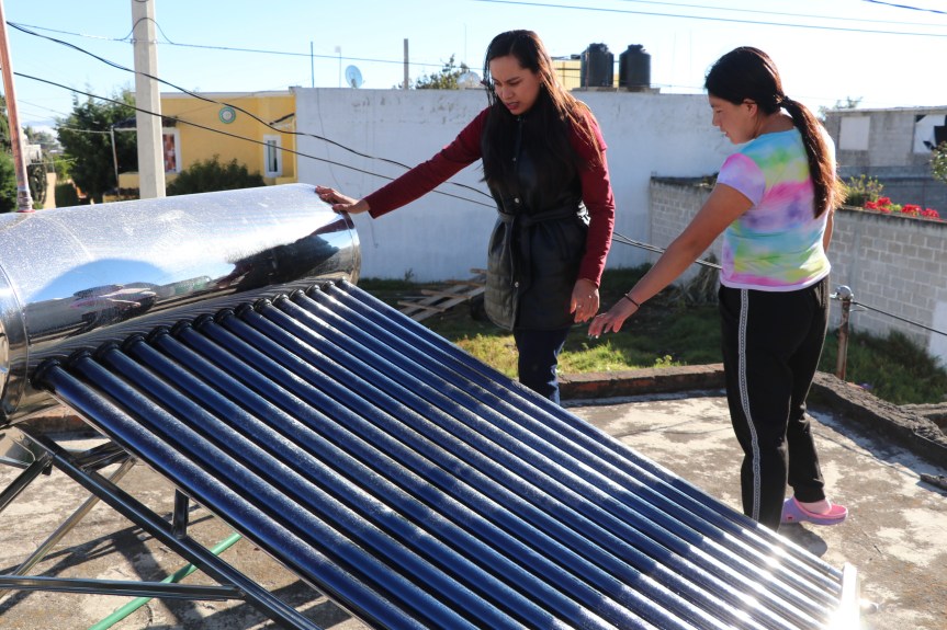 Concluye en Ixtenco, instalación de calentadores solares del programa “equipamiento a la vivienda con calentadores&nbsp;solares”