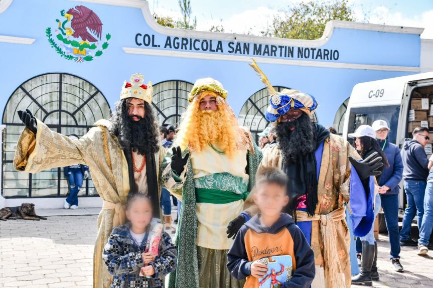REYES MAGOS Y CHAVA SANTOS DIBUJARON MÁS DE 15 MIL SONRISAS EN NIÑAS Y NIÑOS DE LAS 39 COMUNIDADES DE&nbsp;HUAMANTLA