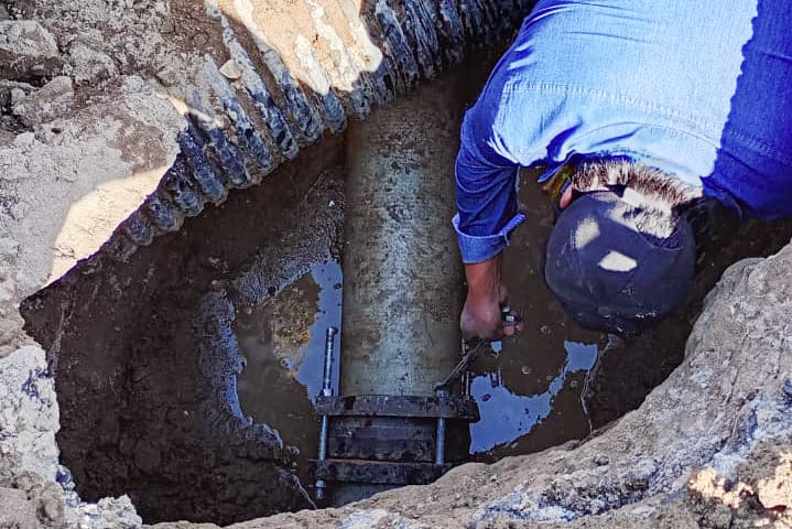 REALIZA CAPAMH MEJORAS EN EL SERVICIO DE AGUA POTABLE EN LA LÍNEA PRINCIPAL DEL POZO LIENZO&nbsp;CHARRO