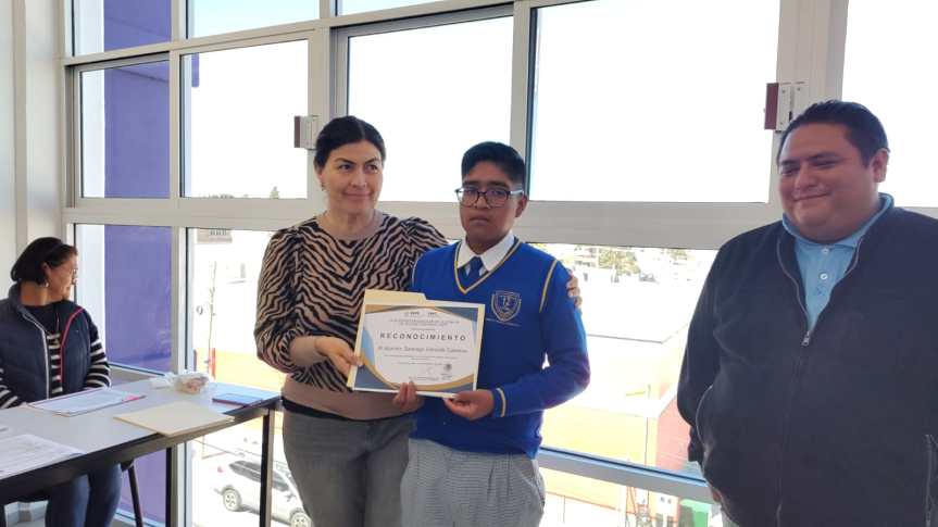 Gran participación de alumno de la Telesecundaria 12 de Octubre de Benito Juárez en concurso de&nbsp;Oratoria