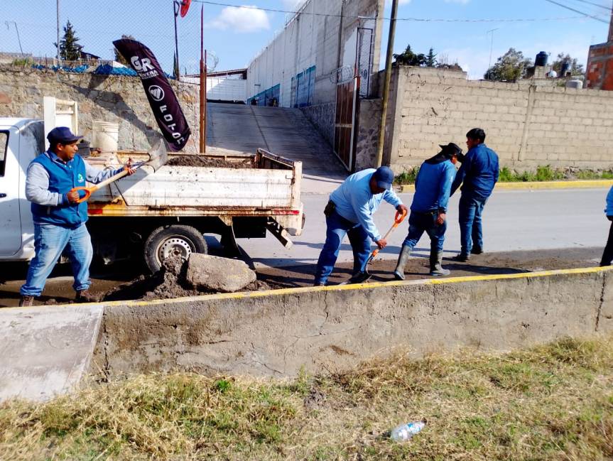 CAPAMH realiza jornada de limpieza en canales y&nbsp;alcantarillas