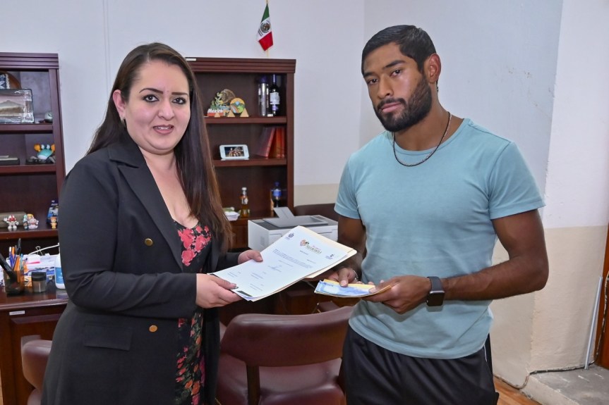 RESPALDA GOBIERNO DE HUAMANTLA AL VELOCISTA DANIEL ALEJANDRO ORTEGA DE CARA A SU PRÓXIMA COMPETENCIA EN&nbsp;MICHOACÁN