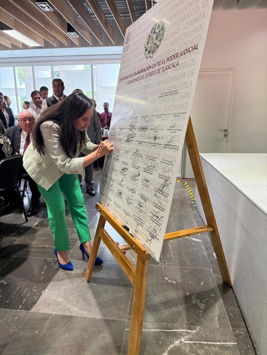 La presidenta municipal de Ixtenco firma convenio con el Poder Judicial del Estado para fortalecer el acceso a la justicia y los derechos&nbsp;humanos