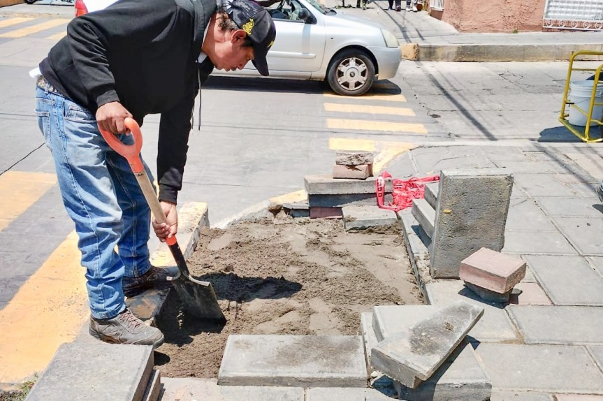 BRIGADAS DEL GOBIERNO MUNICIPAL ATIENDEN DAÑOS TRAS FUERTE LLUVIA EN&nbsp;HUAMANTLA