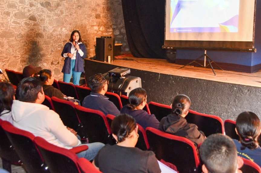 AYUNTAMIENTO DE HUAMANTLA INVITA A PLÁTICA INFORMATIVA DE SEDECO DIRIGIDA A EMPRENDEDORES Y&nbsp;COMERCIANTES