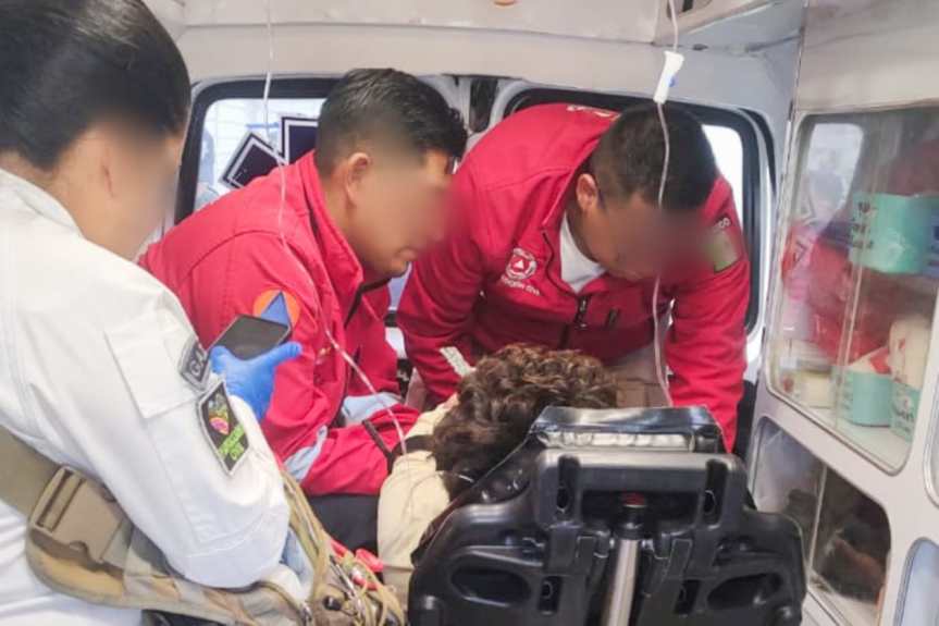 ACTÚAN CON PRONTITUD CUERPOS DE EMERGENCIA DE HUAMANTLA ANTE ACCIDENTE DE MUJER EN MOLINO DE&nbsp;NIXTAMAL