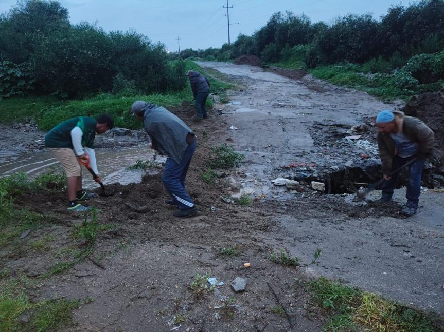 AYUNTAMIENTO DE HUAMANTLA ATIENDE AFECTACIONES POR LLUVIAS EN CAMINO VIEJO A&nbsp;IXTENCO