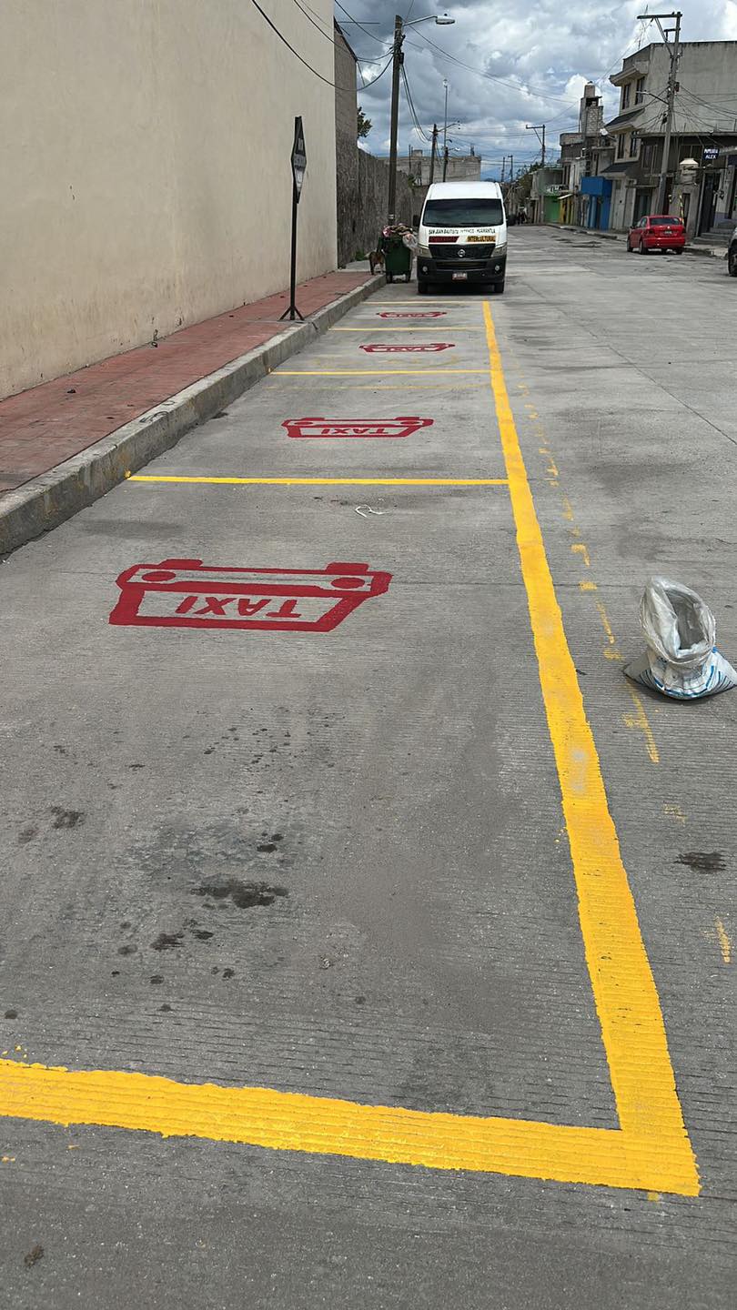 Ixtenco habilita cajones oficiales para taxis tras reunión con&nbsp;transportistas