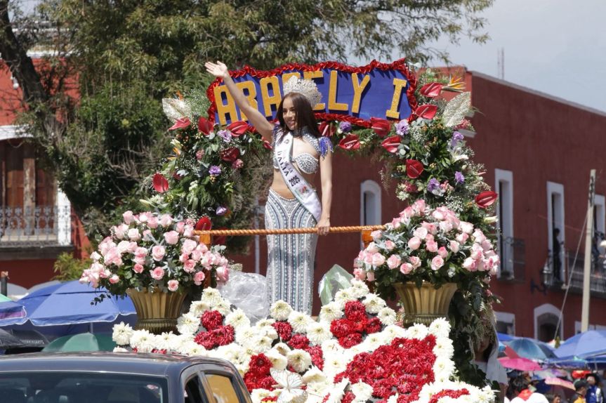 Huamantla celebra con orgullo el Desfile del Arte Efímero y de la Dalia&nbsp;2025