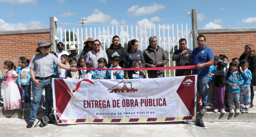 Entregan barda perimetral en la Escuela Primaria “Vicente Guerrero” de&nbsp;Ixtenco