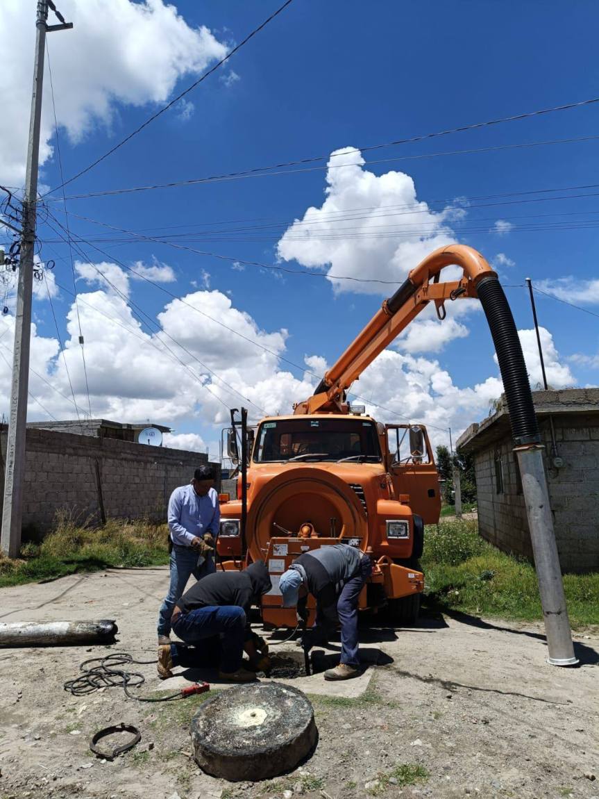CAPAMH realiza trabajos de reparación de fugas y desazolve en beneficio de la&nbsp;ciudadanía