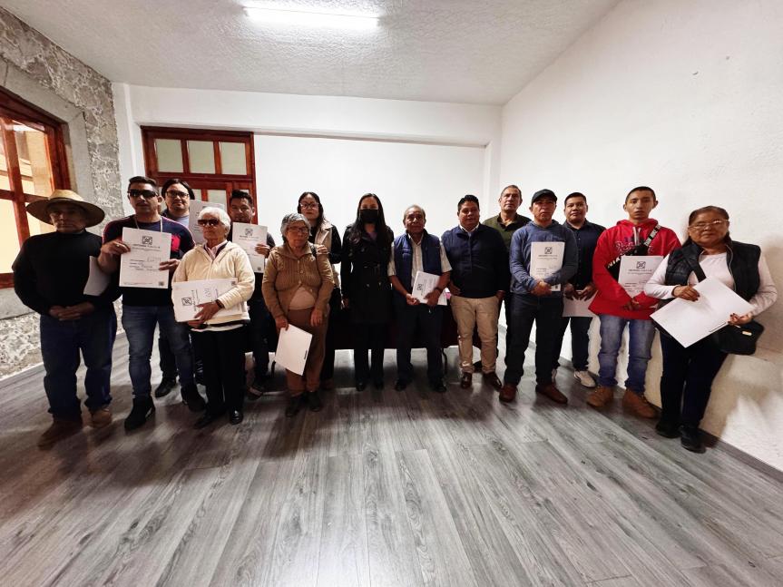 En Ixtenco entregan escrituras con ahorro del 35% a&nbsp;familias