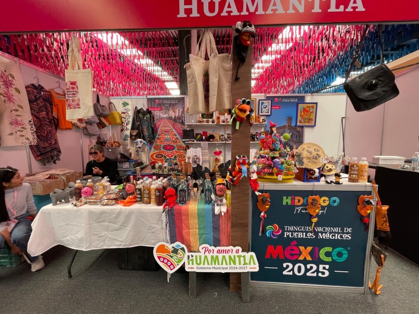 HUAMANTLA FORTALECE SU PRESENCIA EN EL TIANGUIS NACIONAL DE PUEBLOS MÁGICOS&nbsp;2025