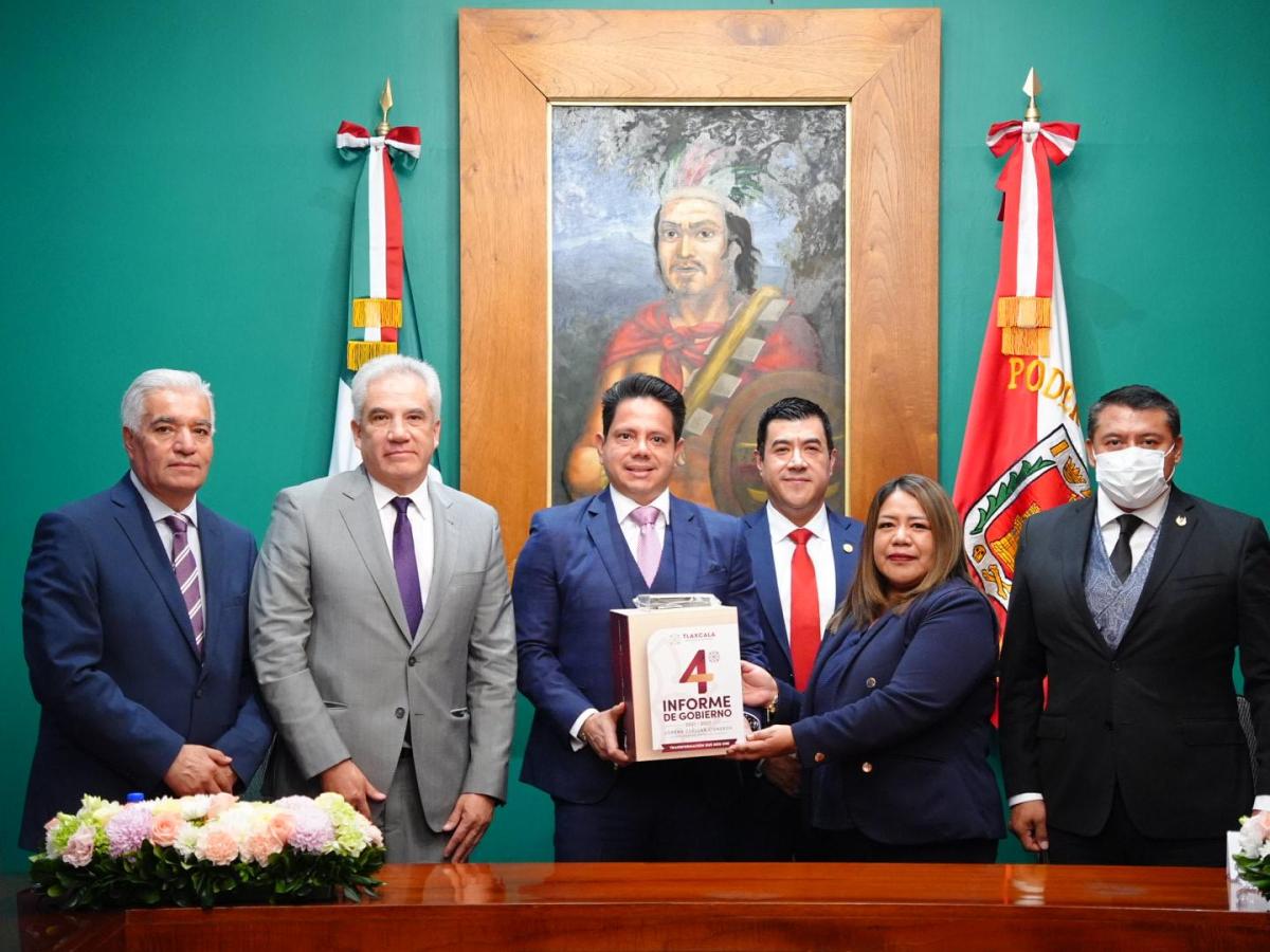 Recibe Congreso del Estado IV Informe de&nbsp;Gobierno