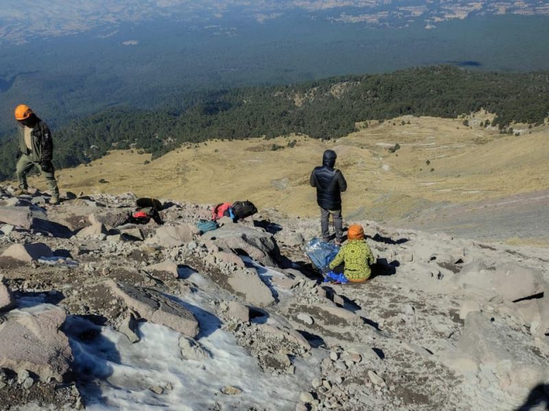 Autoridades atienden reporte de persona sin vida en la cumbre de La&nbsp;Malinche