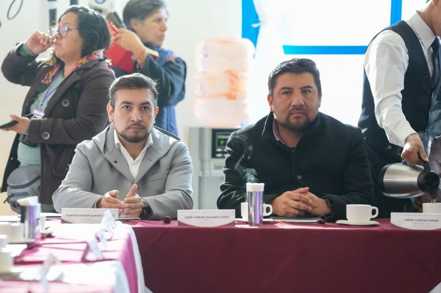 SALVADOR SANTOS ACUDE A MESA INTERREGIONAL PARA FORTALECER LA SEGURIDAD EN&nbsp;HUAMANTLA