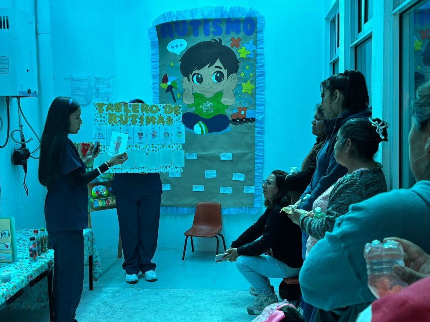 SMDIF HUAMANTLA REALIZA TALLER PARA FORTALECER EL ACOMPAÑAMIENTO FAMILIAR EN NIÑAS Y NIÑOS CON&nbsp;AUTISMO