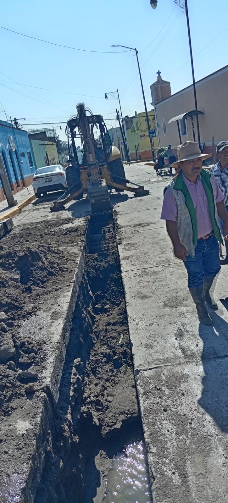 CAPAMH ATIENDE INCIDENCIAS EN RED DE AGUA Y DRENAJE EN DISTINTOS PUNTOS DE&nbsp;HUAMANTLA