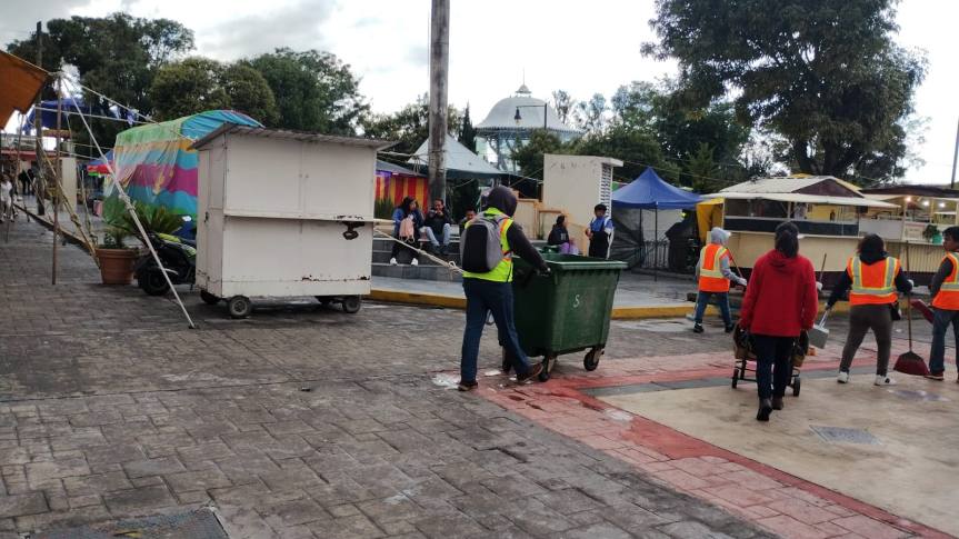 RECONOCE ALINE LAZO LABOR DE BRIGADAS QUE MANTIENEN LIMPIO A IXTENCO DURANTE LA&nbsp;FERIA