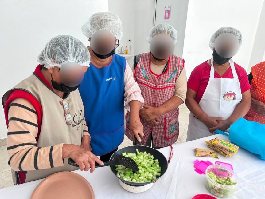 SMDIF Ixtenco impartió la plática «Frutas y verduras frescas y de&nbsp;temporada»