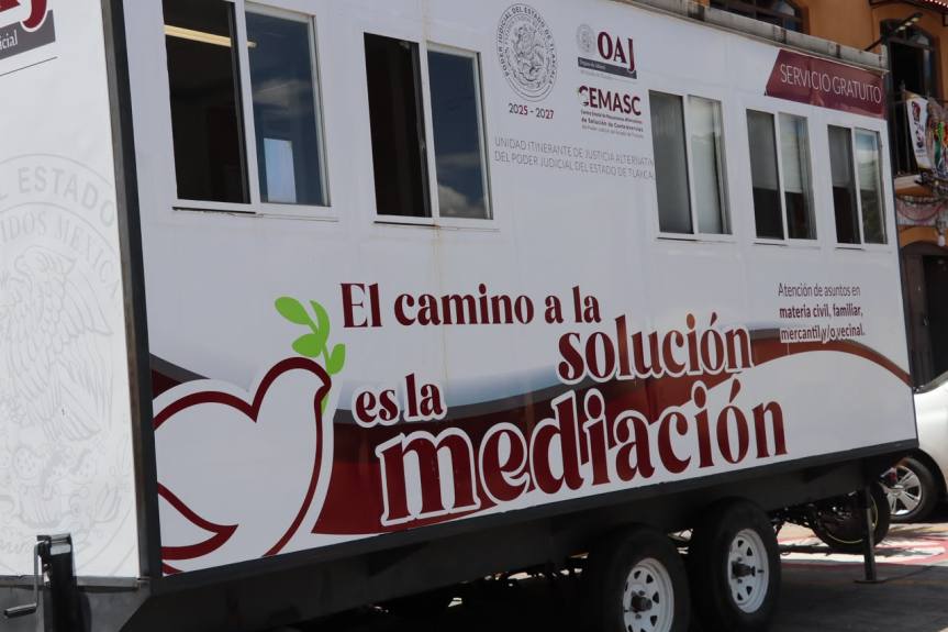 IXTENCO RECIBE UNIDAD MÓVIL PARA ATENDER ASUNTOS CIVILES, FAMILIARES, MERCANTILES Y&nbsp;VECINALES