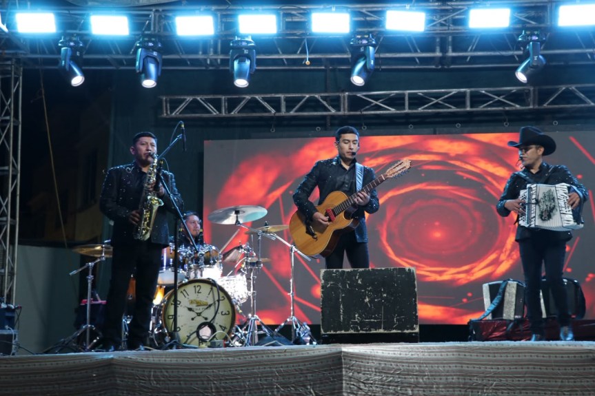 IXTENCO VIVE UNA NOCHE DE MÚSICA Y TRADICIÓN MEXICANA CON EL DOS DE ORO Y LETY&nbsp;GARCILAZO